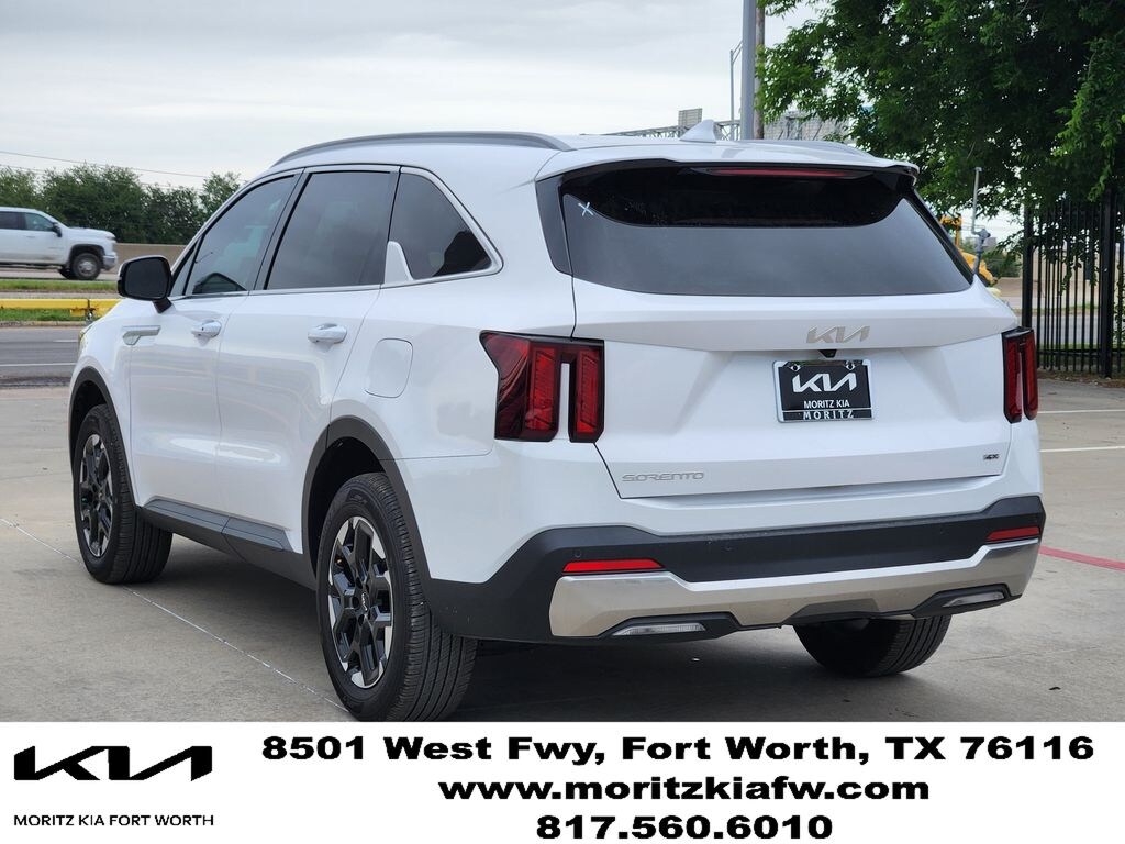 Used 2025 Kia Sorento S SUV