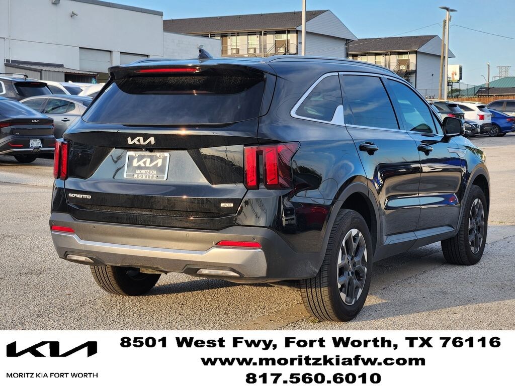 Used 2025 Kia Sorento S SUV