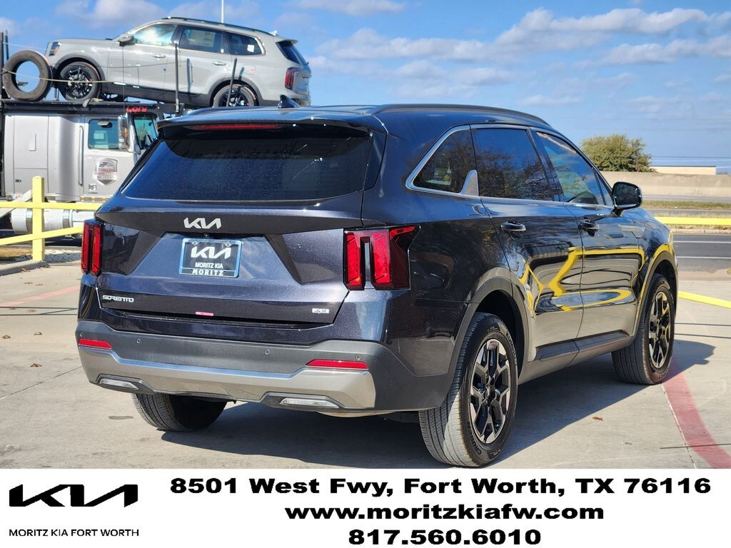 Used 2025 Kia Sorento S SUV