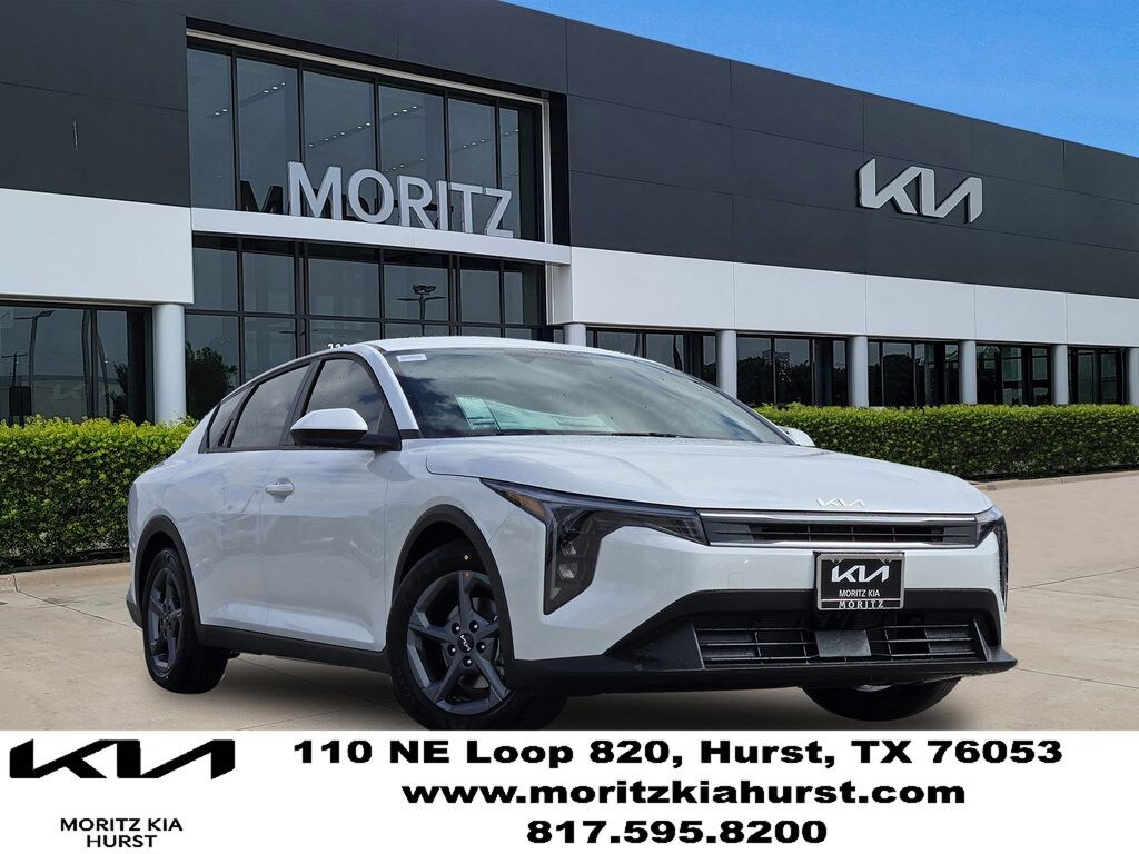 New 2026 Kia K4 LXS Sedan