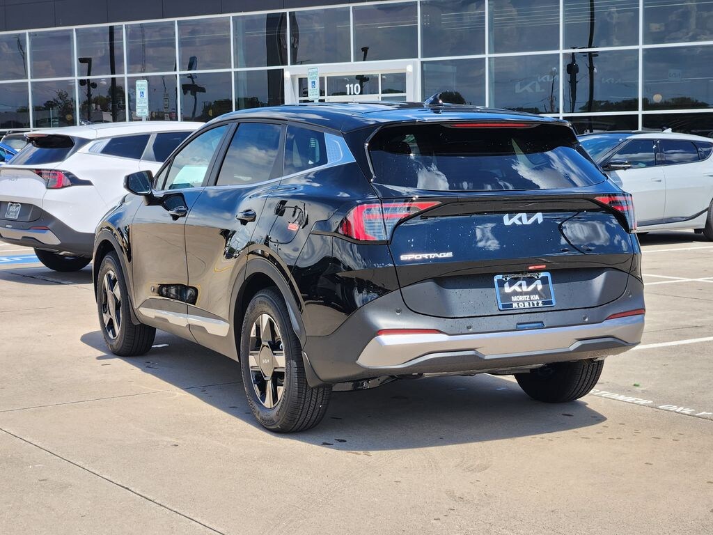 New 2026 Kia Sportage LX SUV