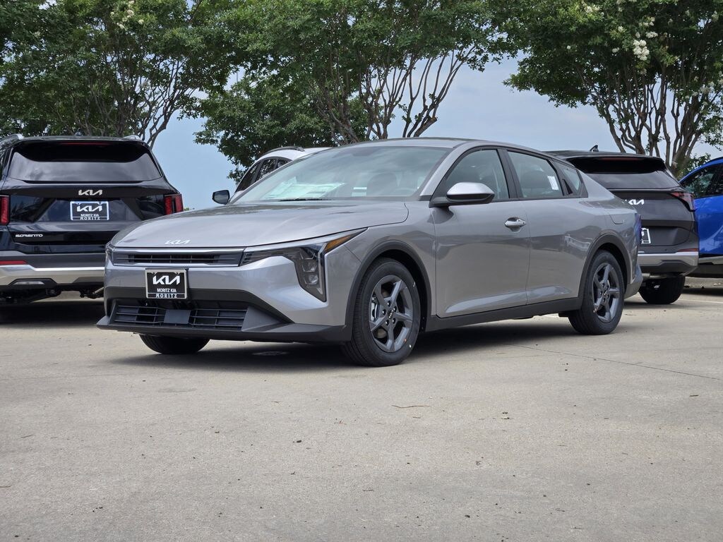 New 2026 Kia K4 LXS Sedan