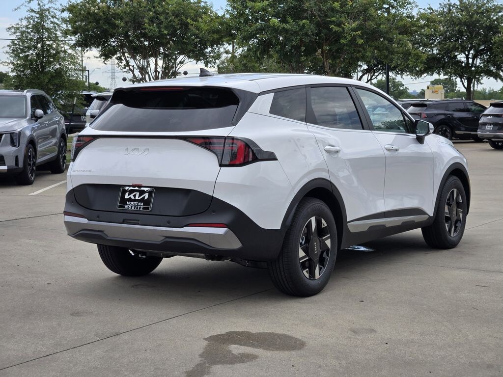 New 2026 Kia Sportage LX SUV