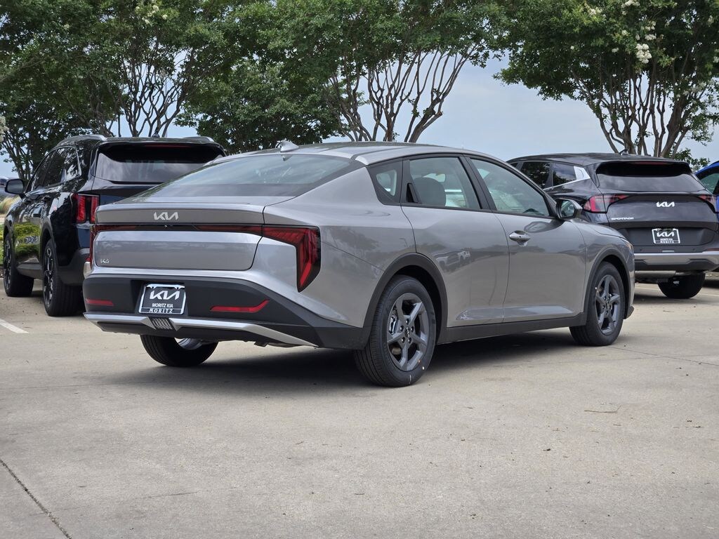 New 2026 Kia K4 LXS Sedan