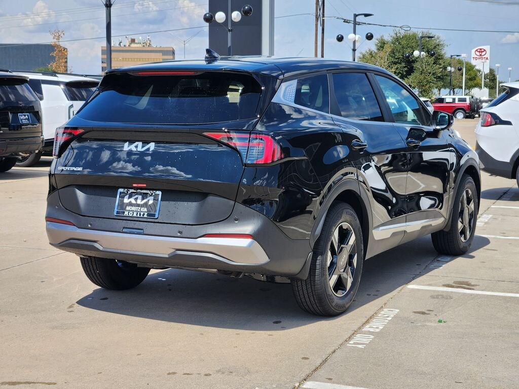 New 2026 Kia Sportage LX SUV