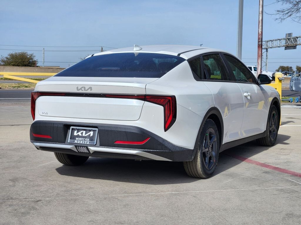New 2026 Kia K4 LXS Sedan