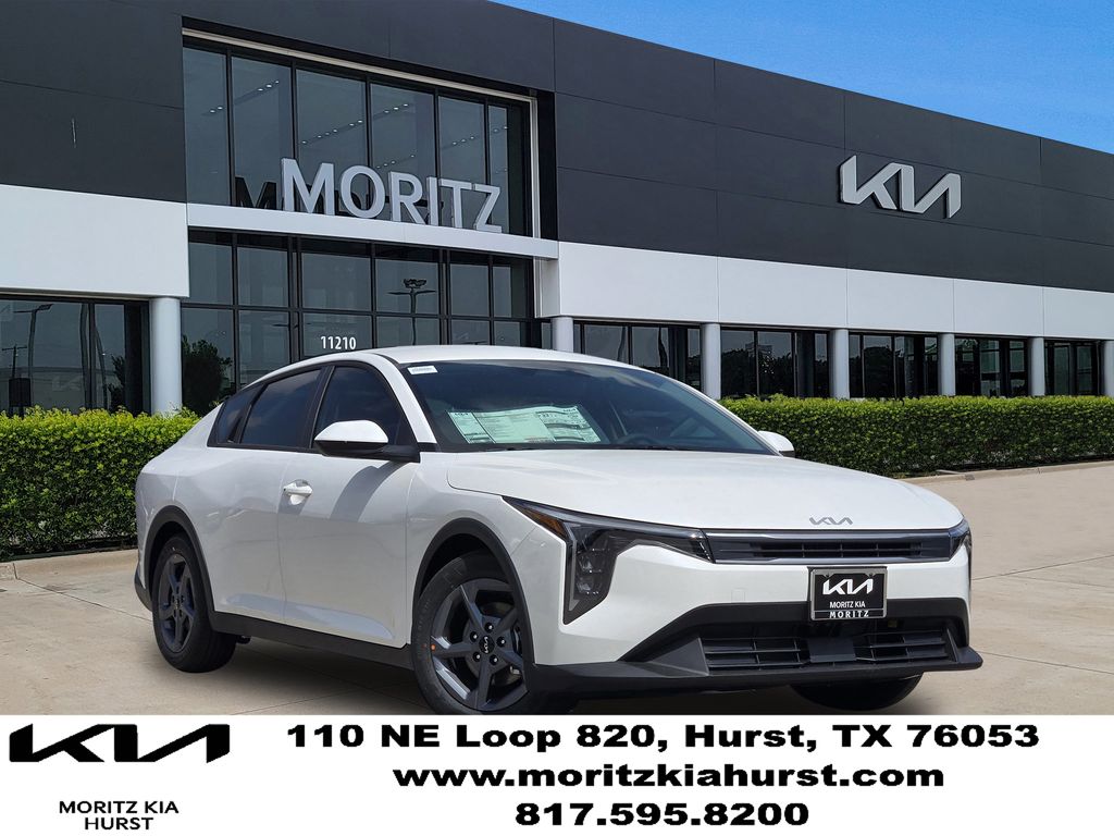 2026 Kia K4 LXS AT's photo