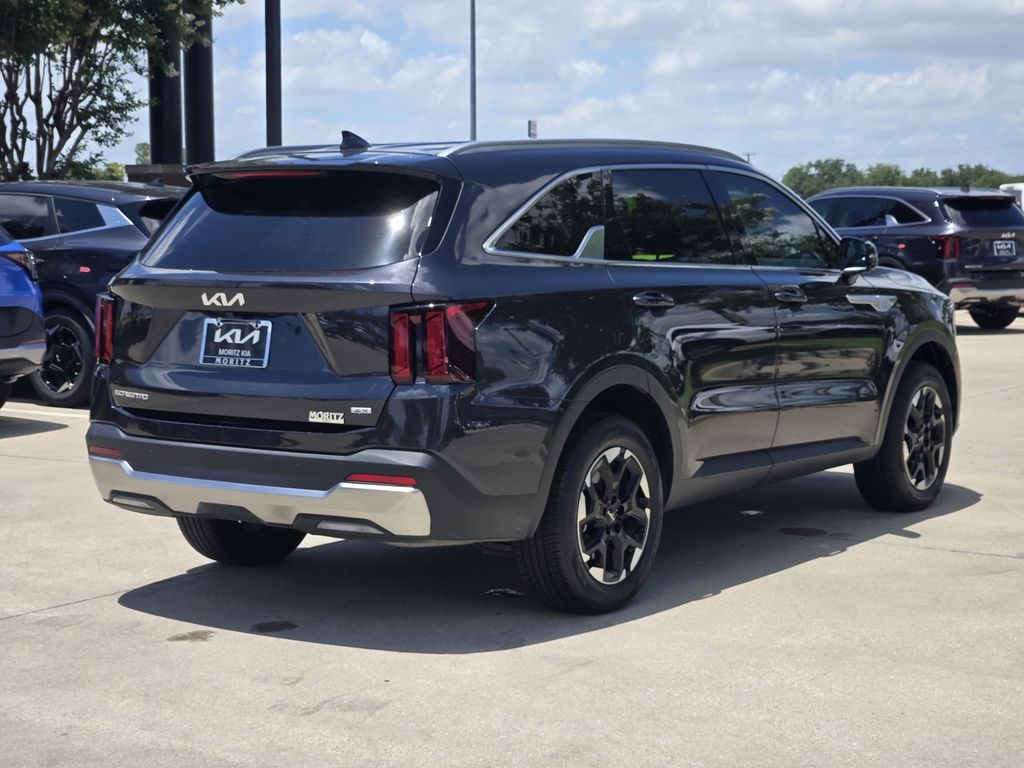New 2026 Kia Sorento S SUV