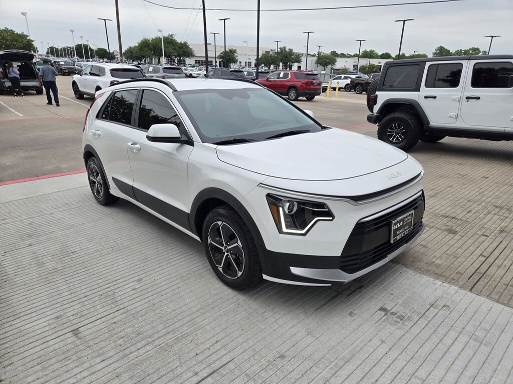 Certified 2024 Kia Niro LX SUV
