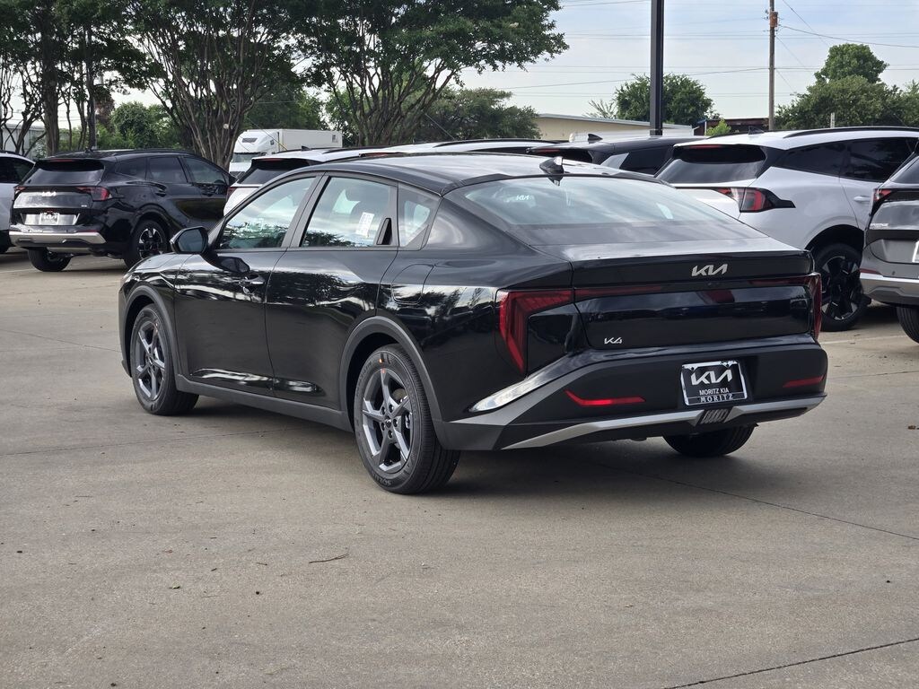 New 2026 Kia K4 LXS Sedan