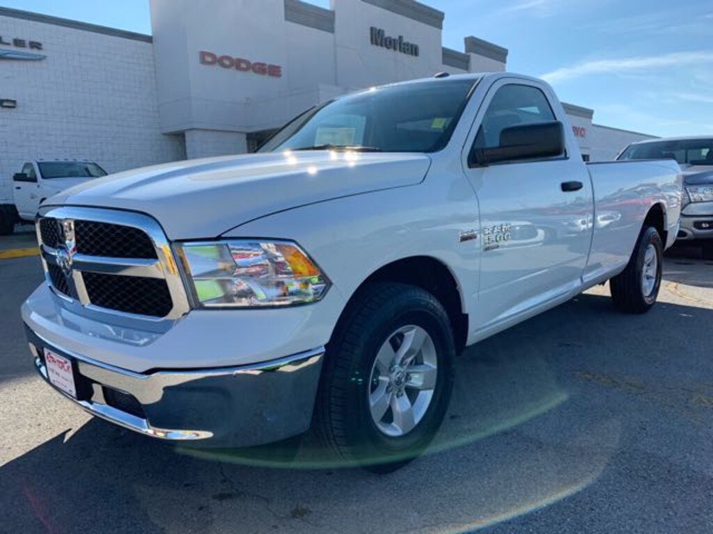 New 2019 Ram 1500 Classic For Sale At Morlan Dodge Inc Vin 3c6jr6dt6kg511753