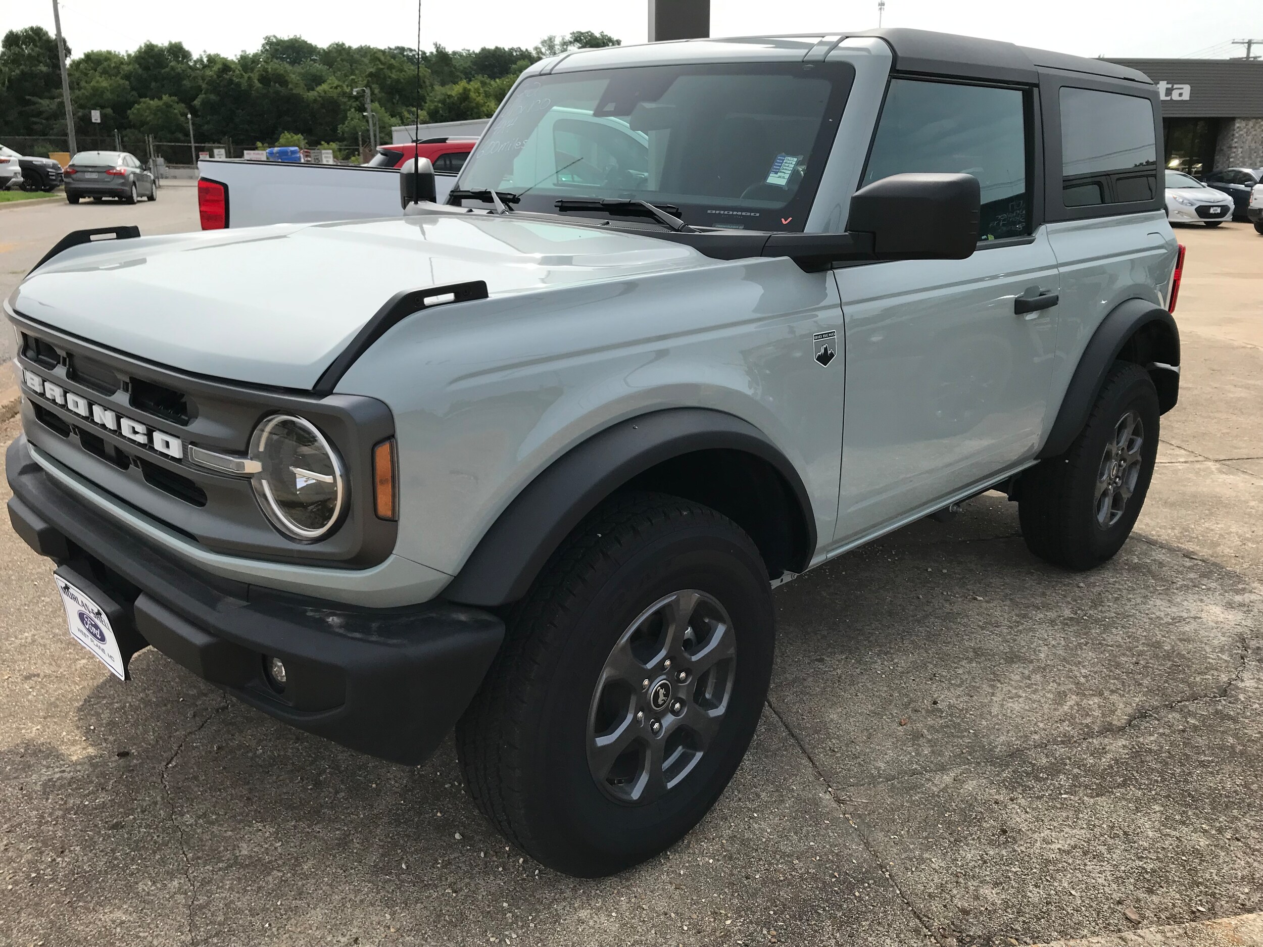 2022 Ford Bronco Base Big Bend Black Diamond Outer Banks photo 2