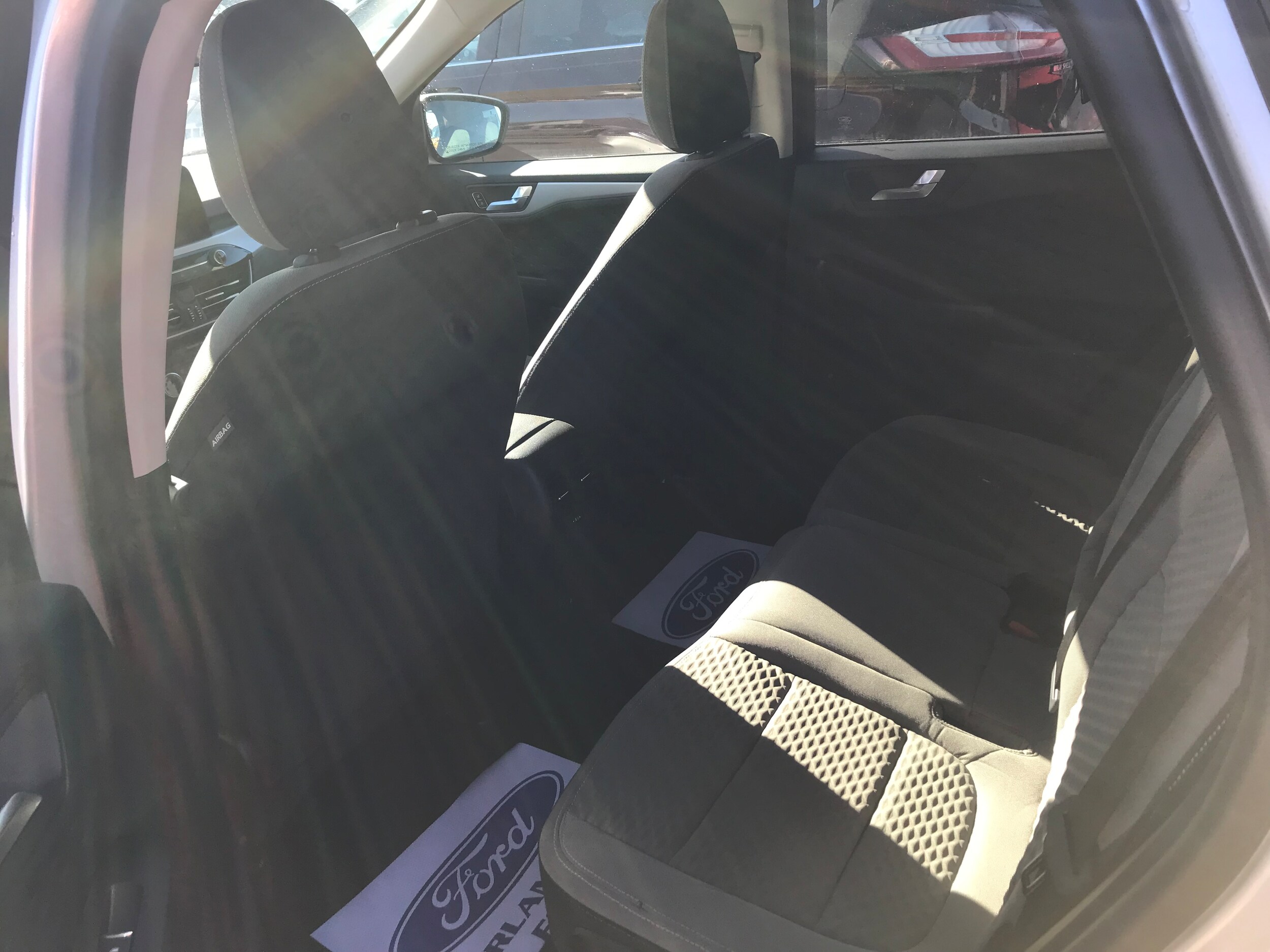 2022 Ford Escape SE photo 2