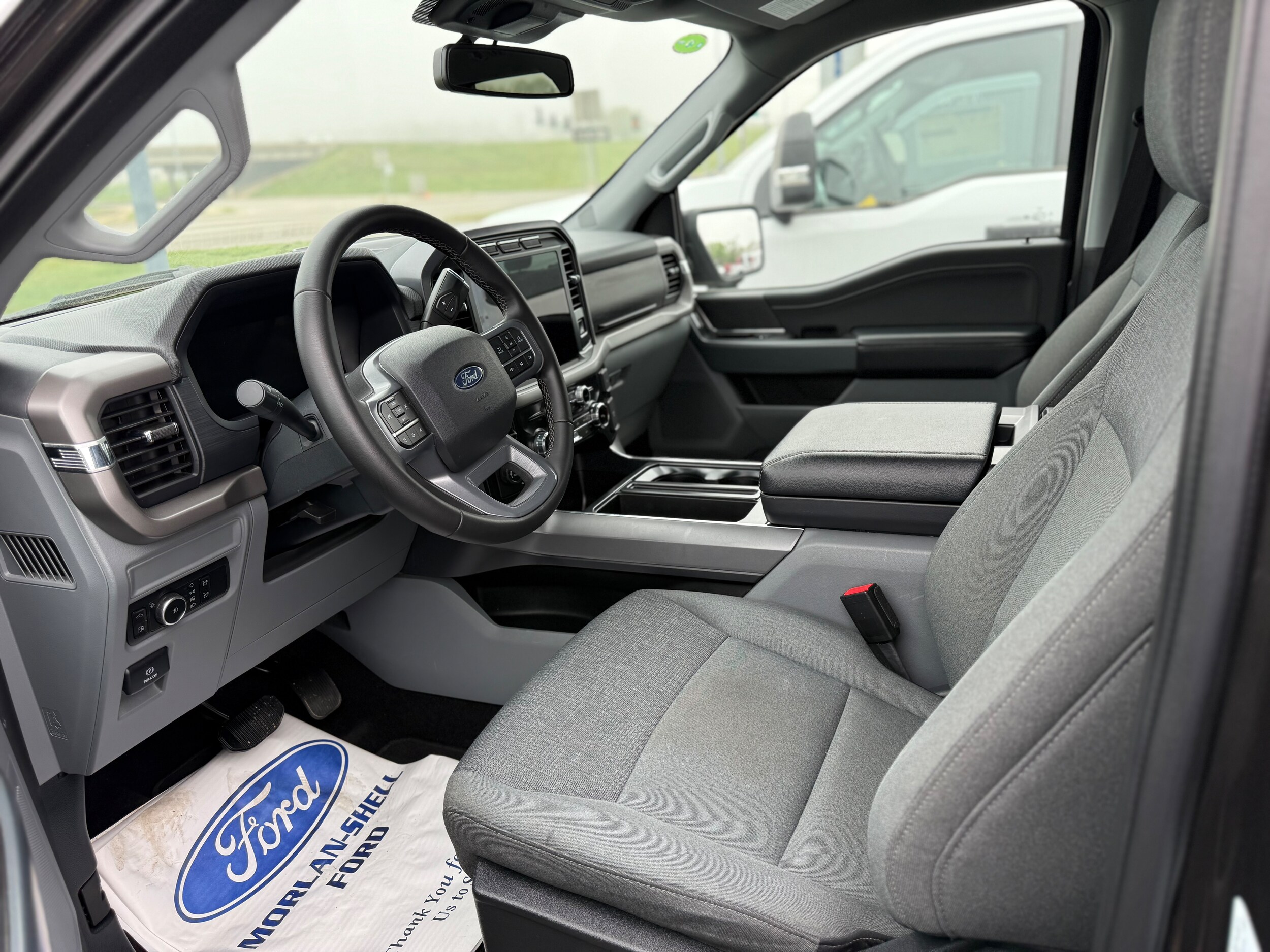 2024 Ford F-150 XLT photo 4