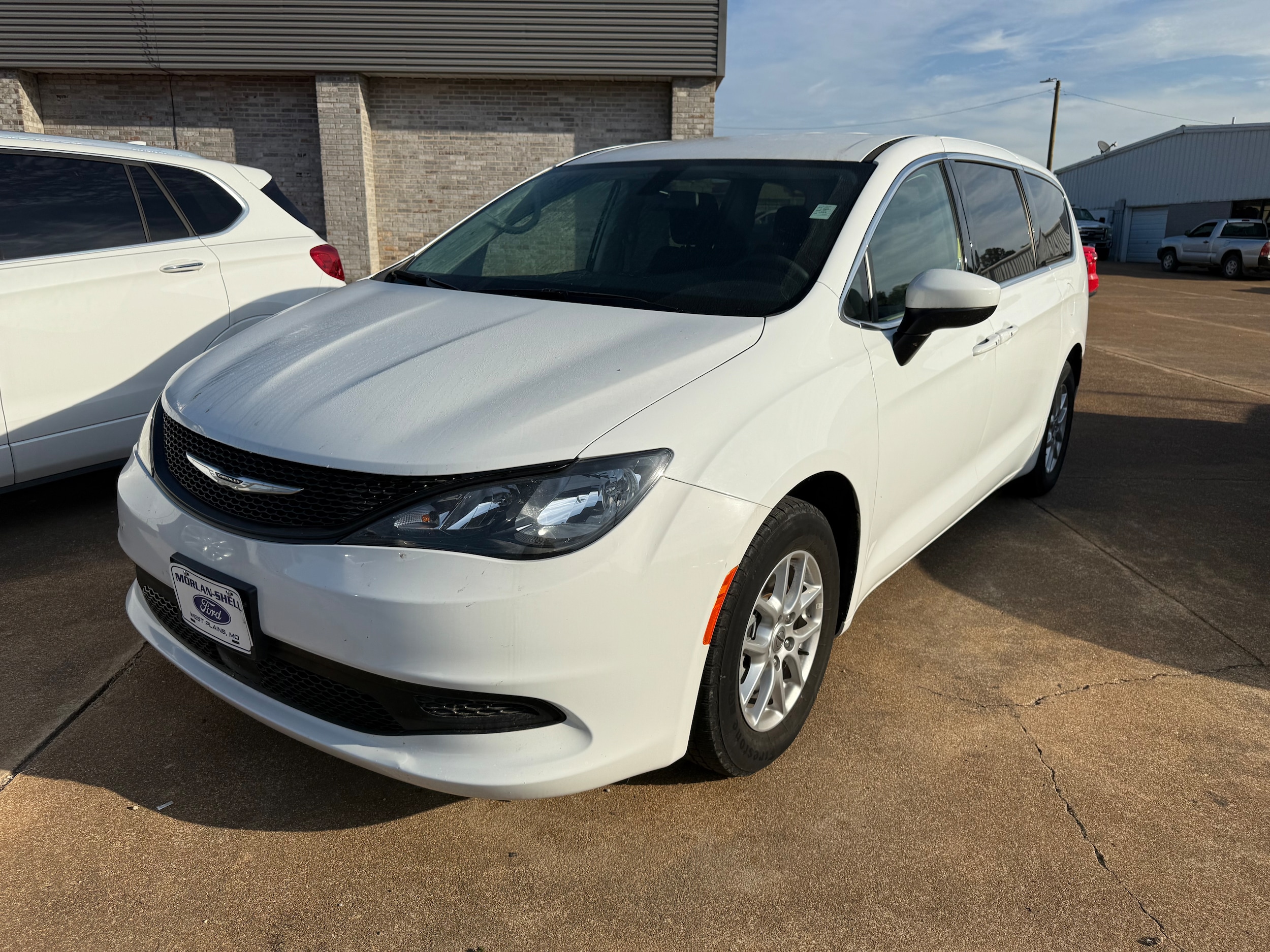 2022 Chrysler Voyager LX Passenger Van's photo