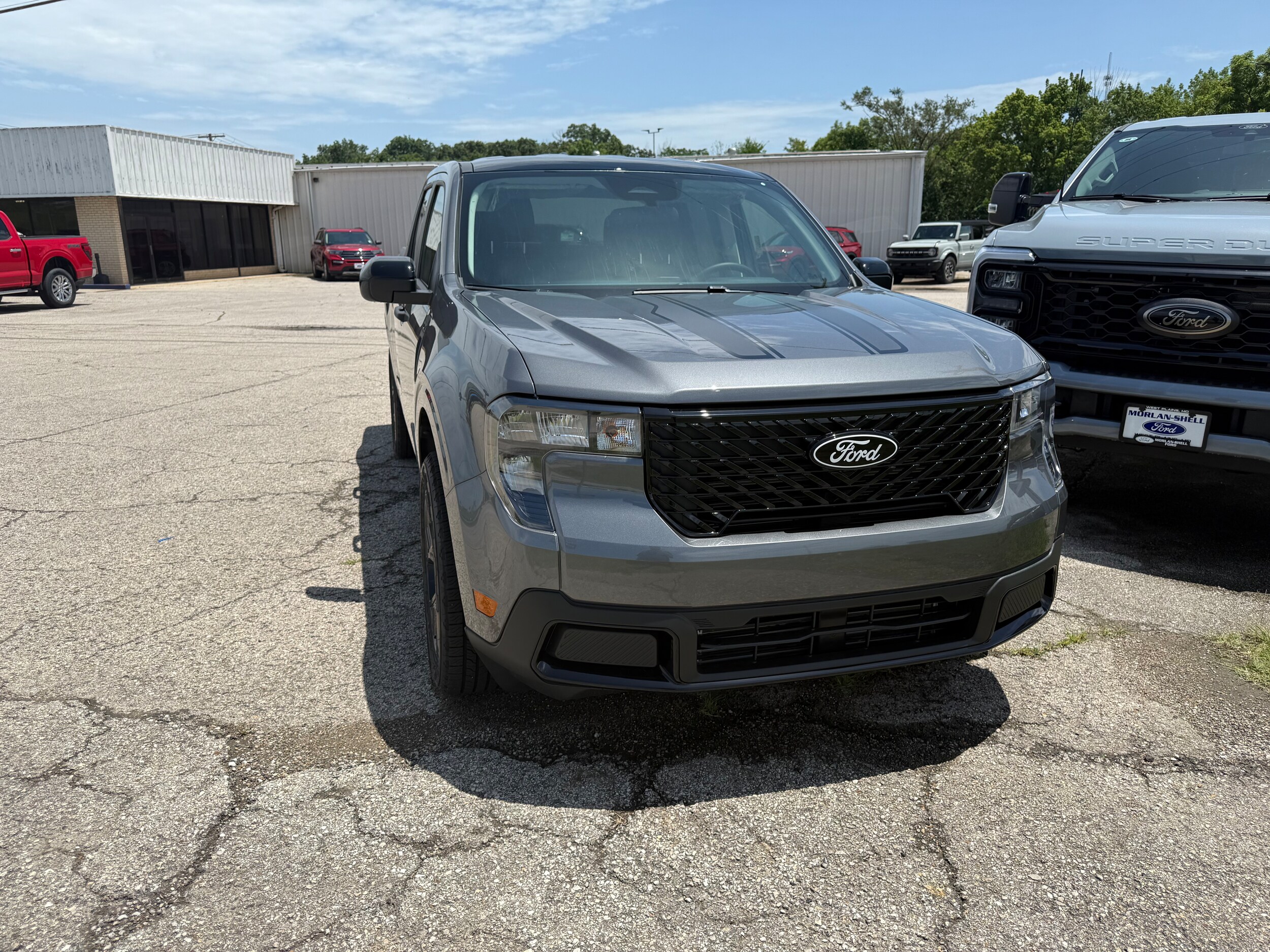 2025 Ford Maverick XLT photo 2