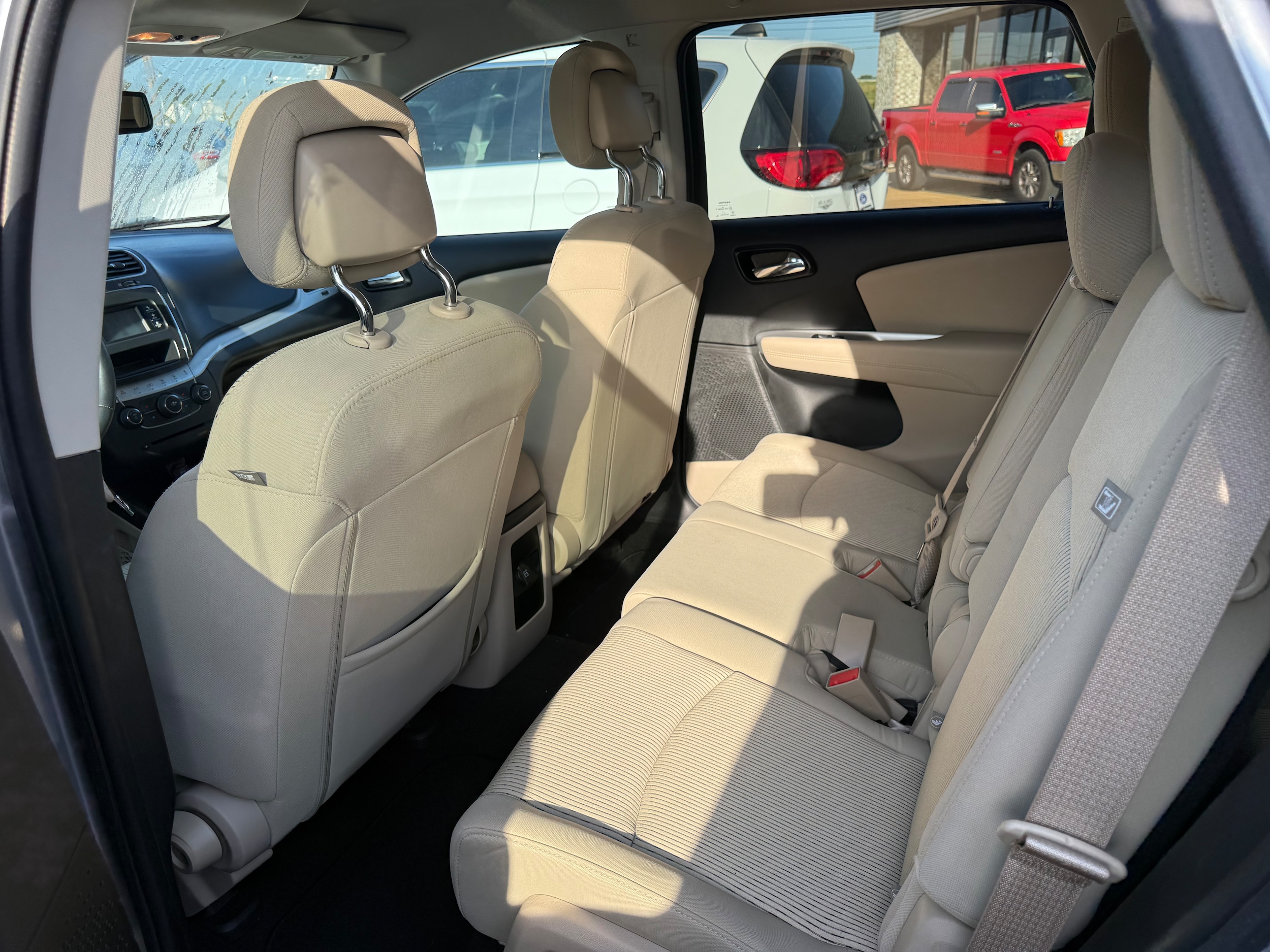 2016 Dodge Journey SXT photo 4