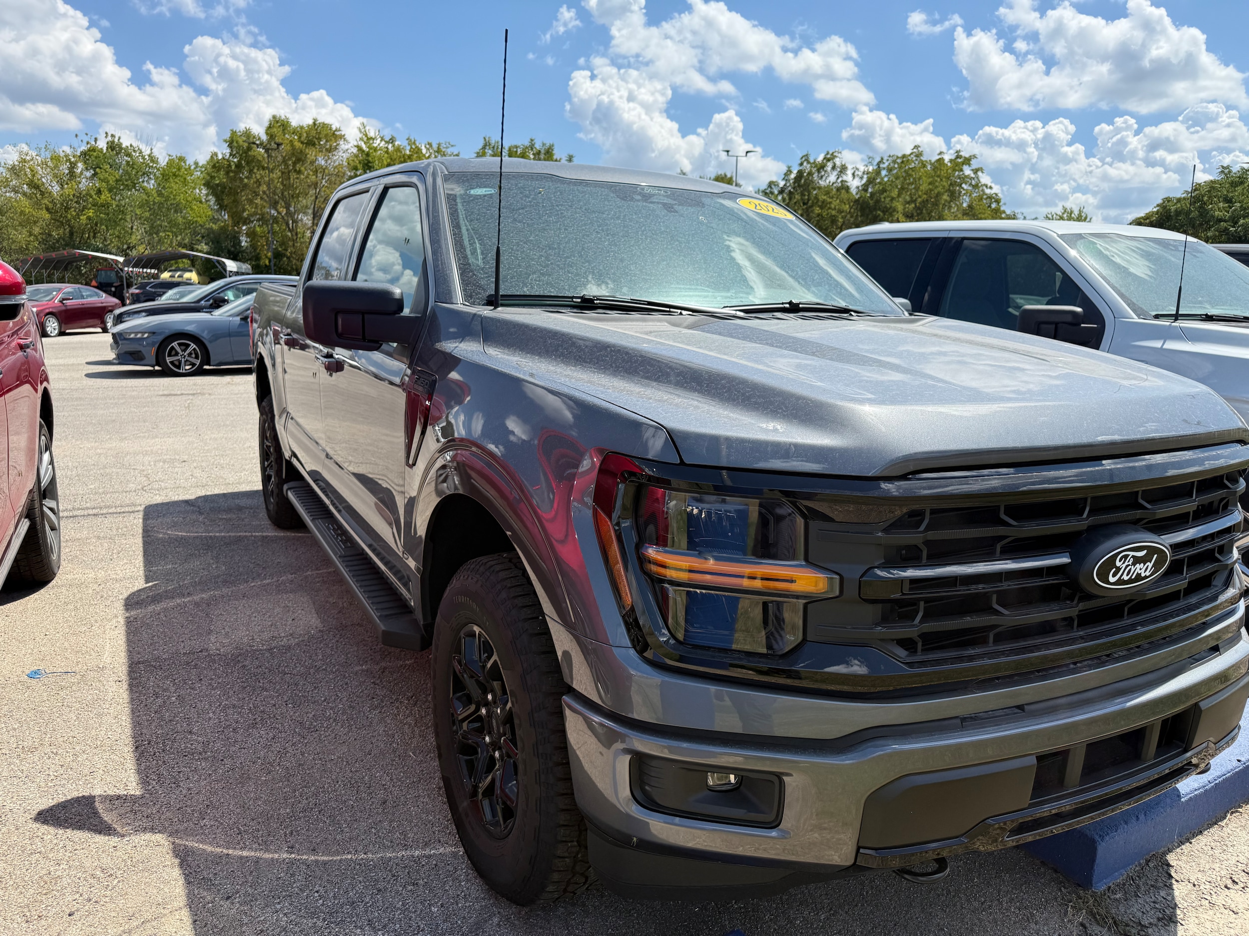 2025 Ford F-150 XLT photo 3