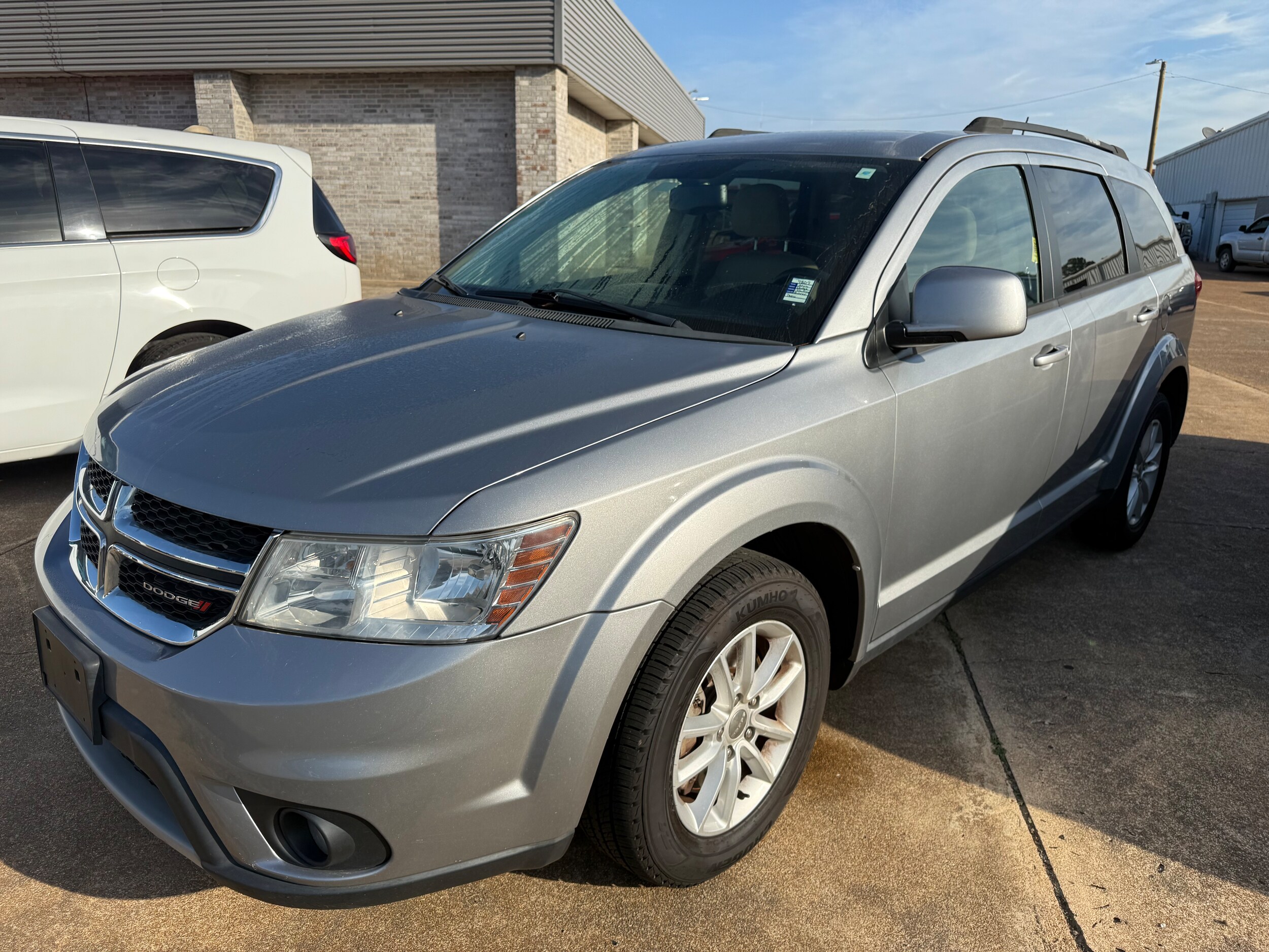 2016 Dodge Journey SXT photo 2