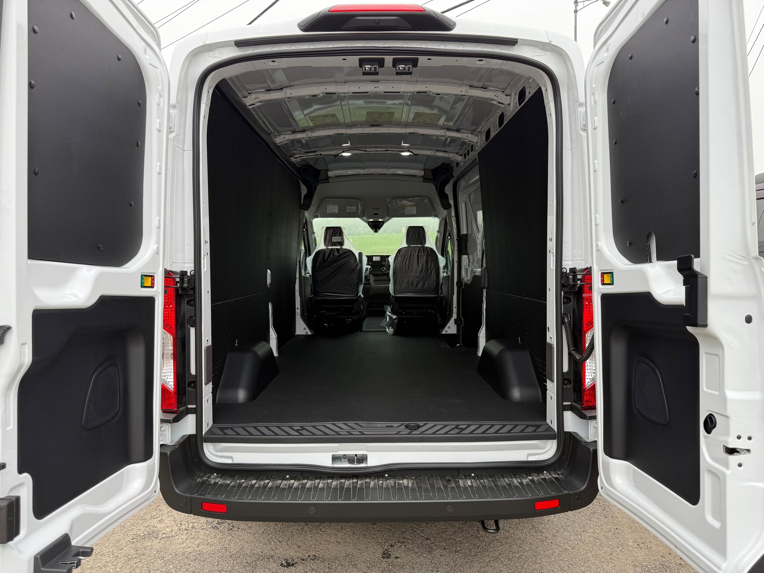 2025 Ford Transit Cargo Van photo 2