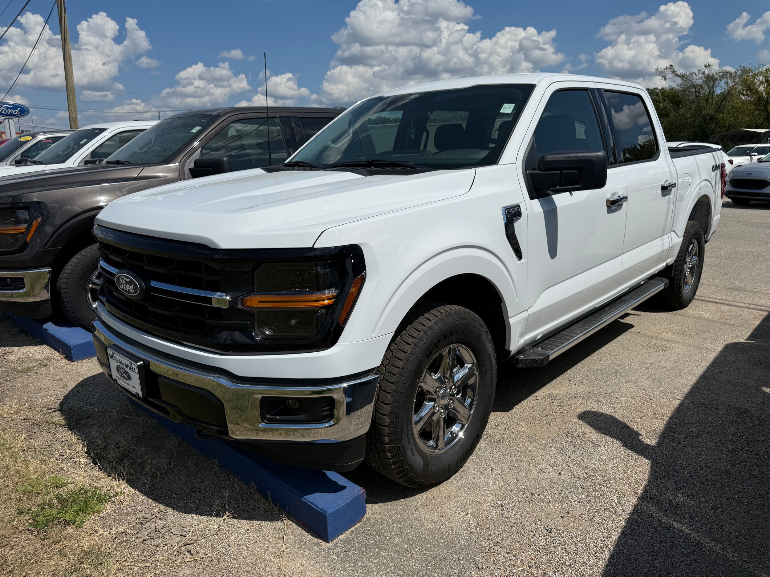2025 Ford F-150 XLT photo 2