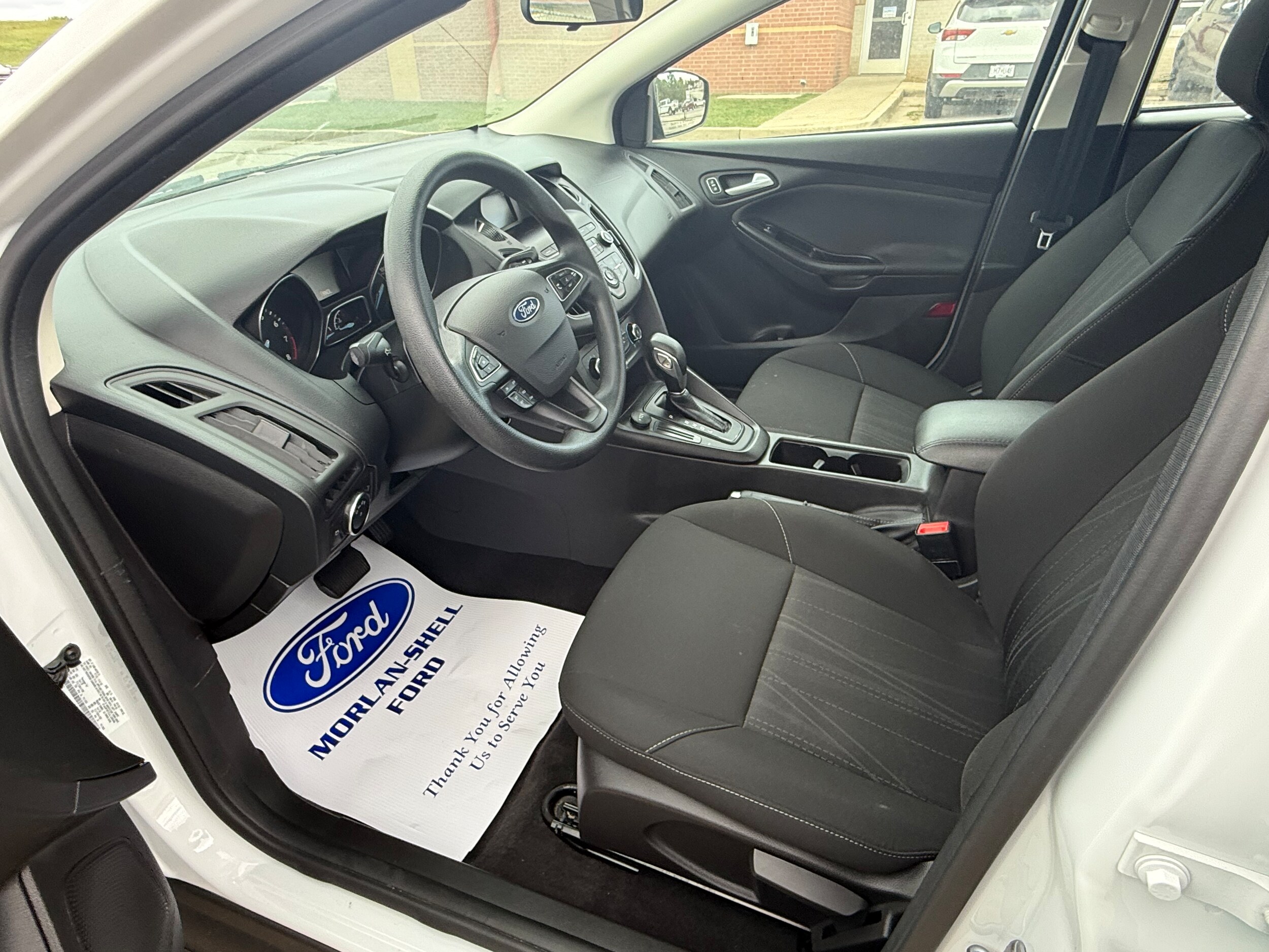 2018 Ford Focus Sedan photo 3