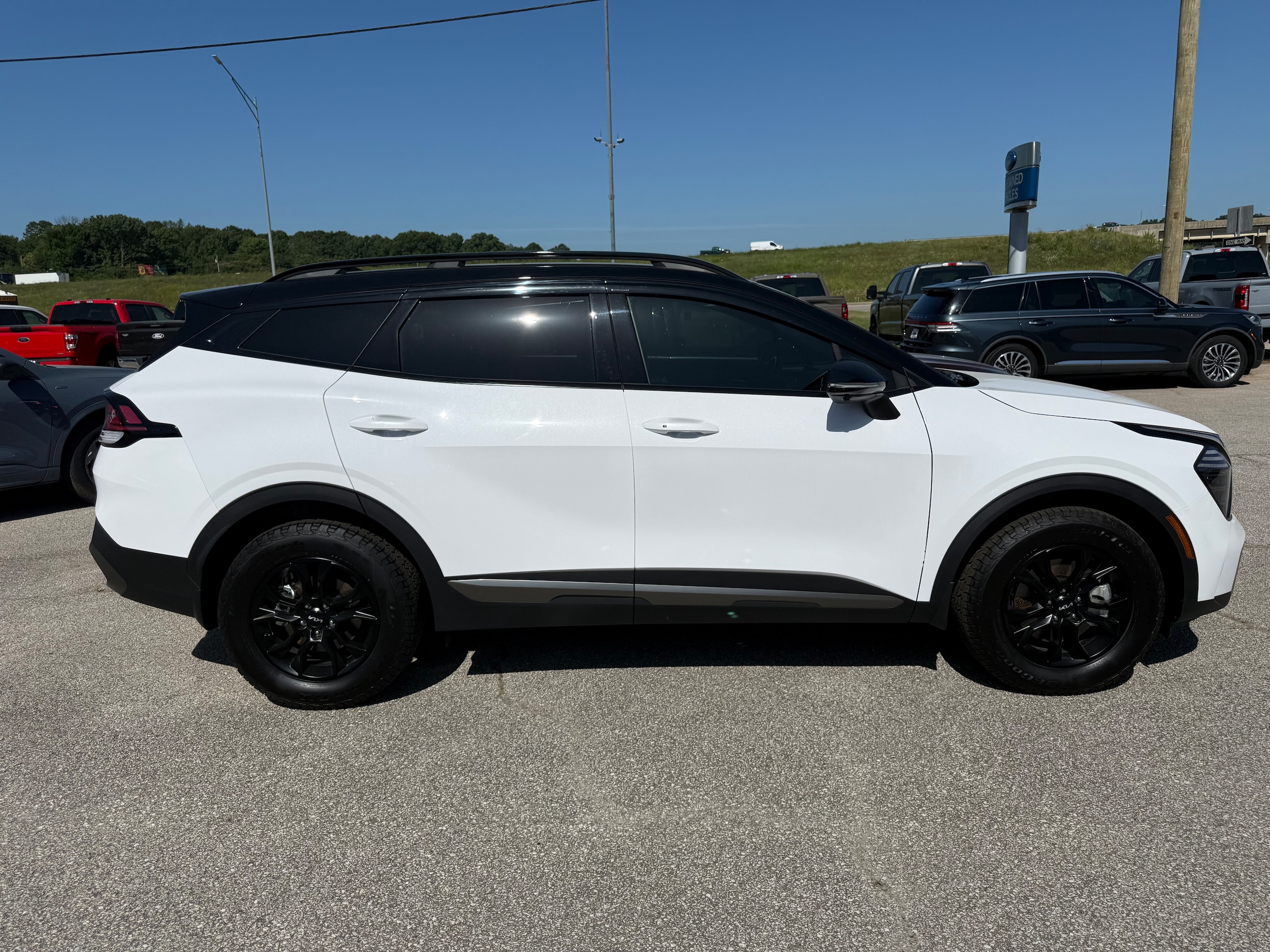 2023 Kia Sportage X-Pro Prestige photo 2