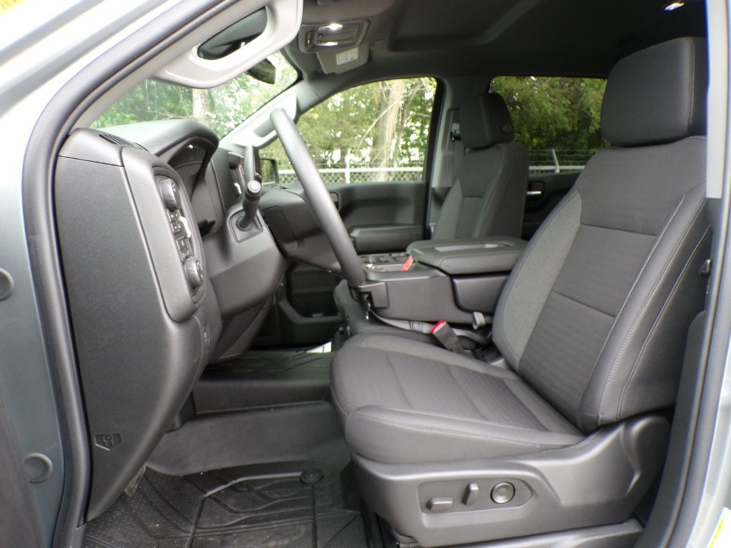 2026 Chevrolet Silverado 1500 Custom - Photo 13