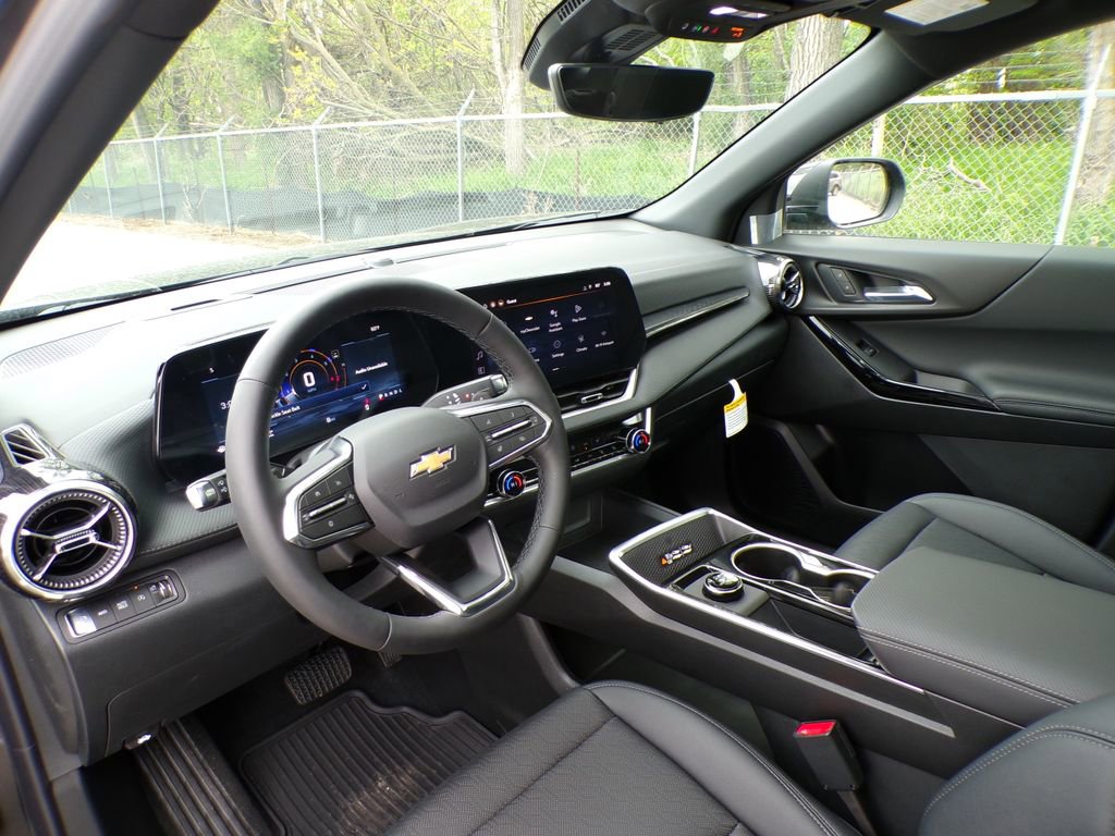2026 Chevrolet Equinox LT - Photo 12