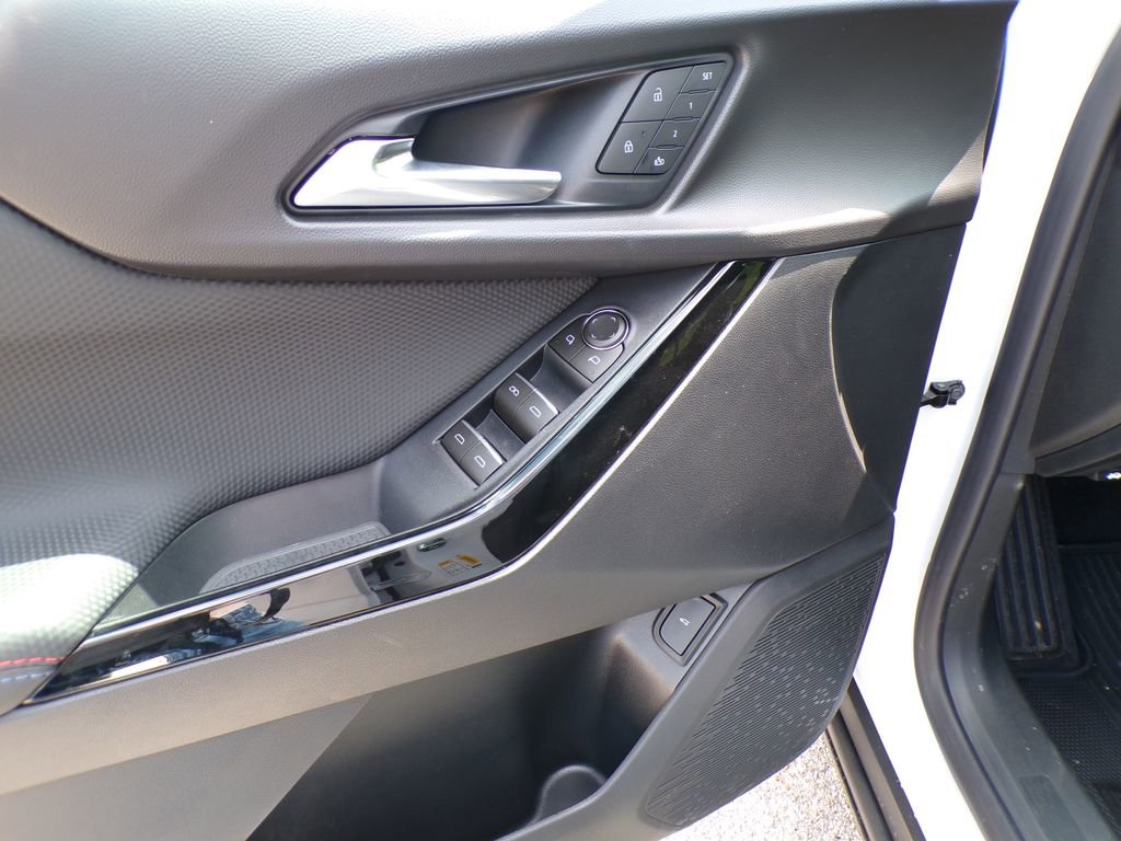 2026 Chevrolet Equinox RS - Photo 21