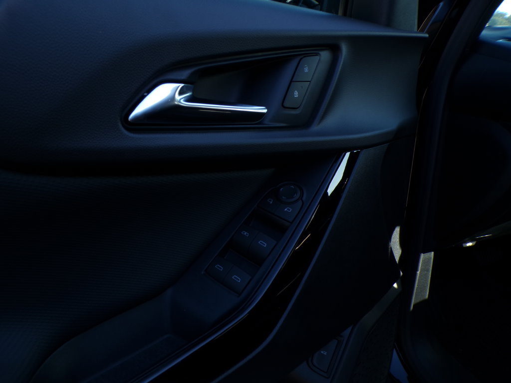 2027 Chevrolet Equinox LT - Photo 22