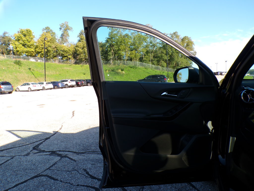 2027 Chevrolet Equinox LT - Photo 21