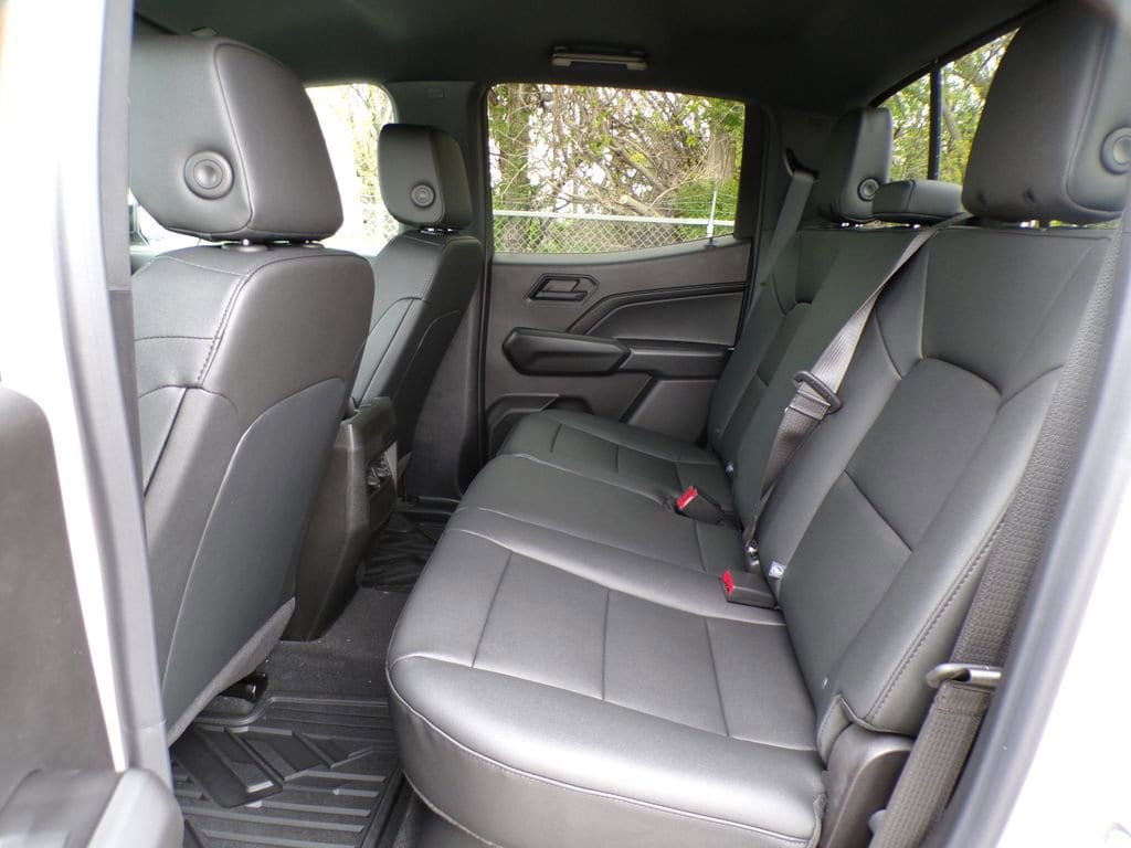 2026 Chevrolet Colorado Trail Boss - Photo 18