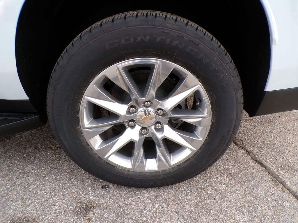 2026 Chevrolet Suburban Premier - Photo 8