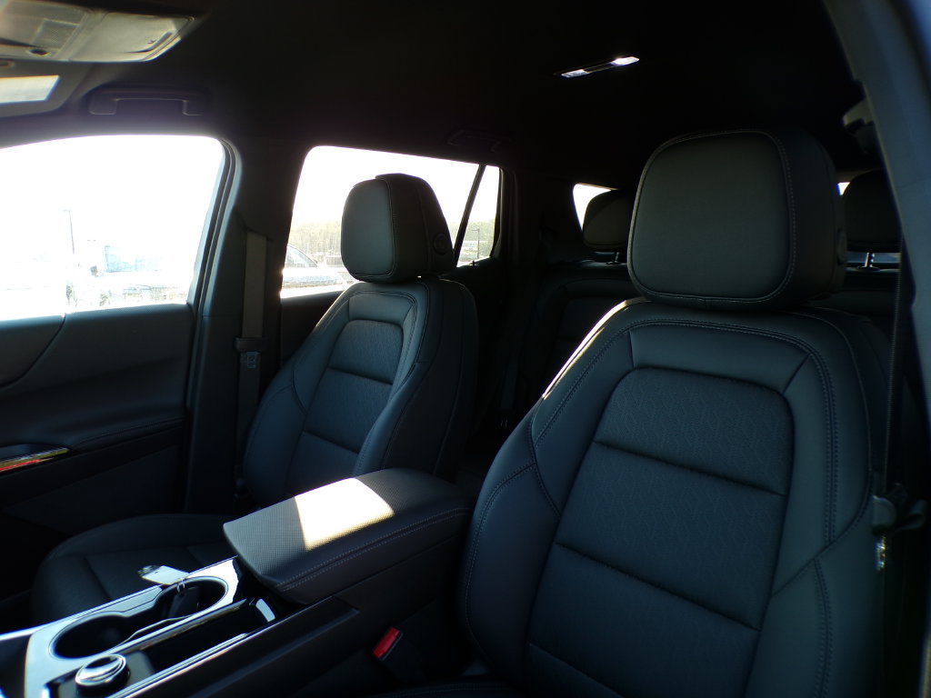 2027 Chevrolet Equinox LT - Photo 11
