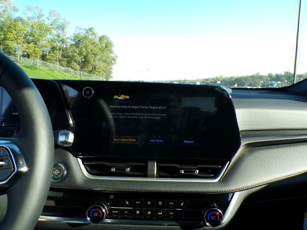 2027 Chevrolet Equinox LT - Photo 24