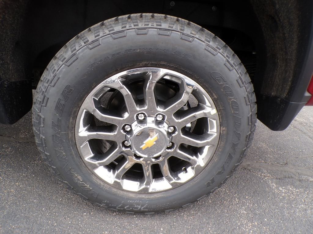 2026 Chevrolet Silverado 2500 HD LTZ - Photo 9