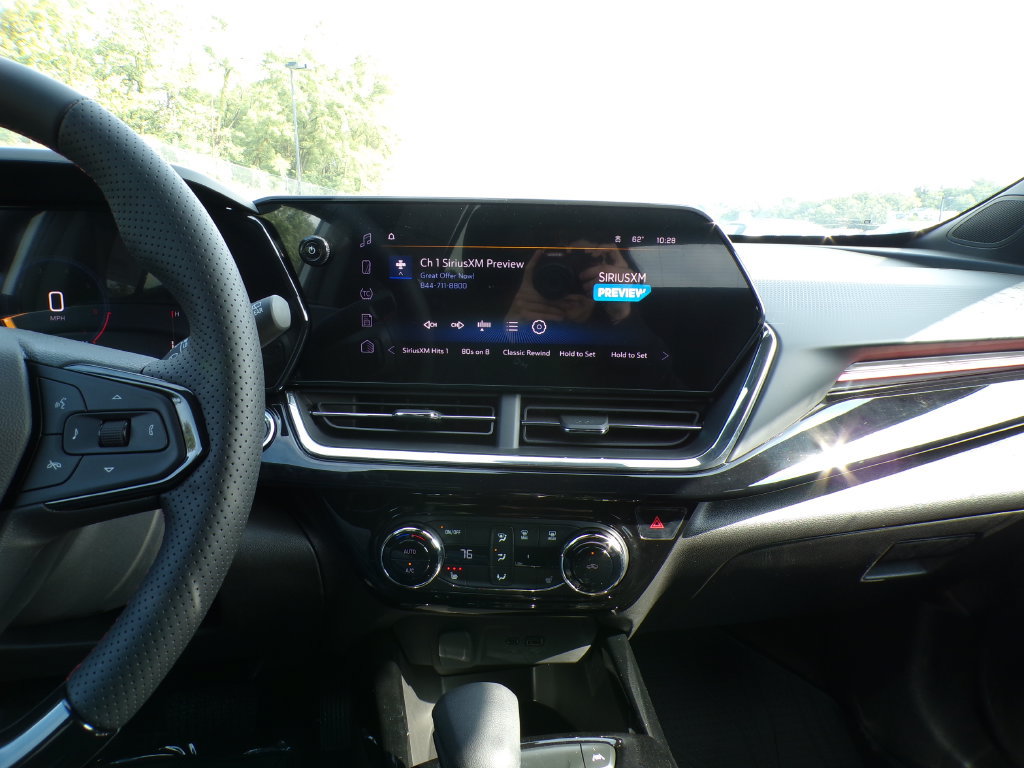 2026 Chevrolet Trax RS - Photo 25