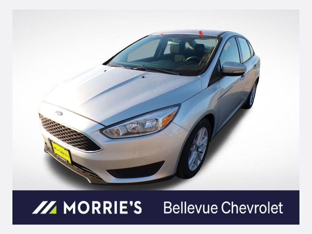 2017 Ford Focus Sedan SE's photo