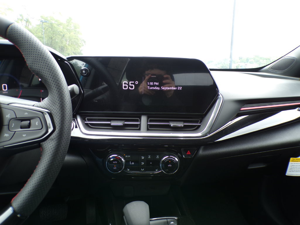 2026 Chevrolet Trax RS - Photo 25