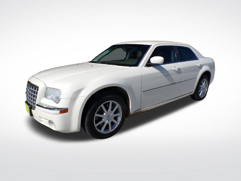 Used 2008 Chrysler 300 Limited with VIN 2C3LK33G98H203806 for sale in Bellevue, NE