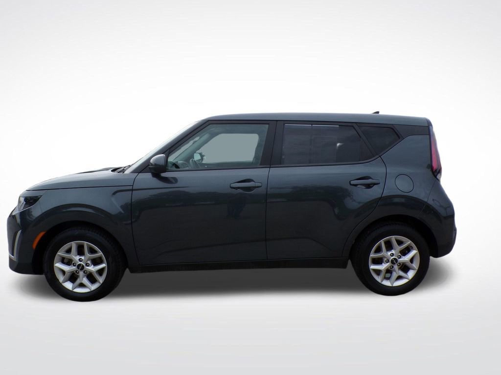 Used 2024 Kia Soul LX