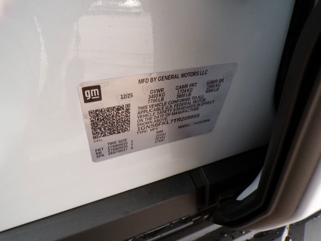 2026 Chevrolet Suburban Premier - Photo 36