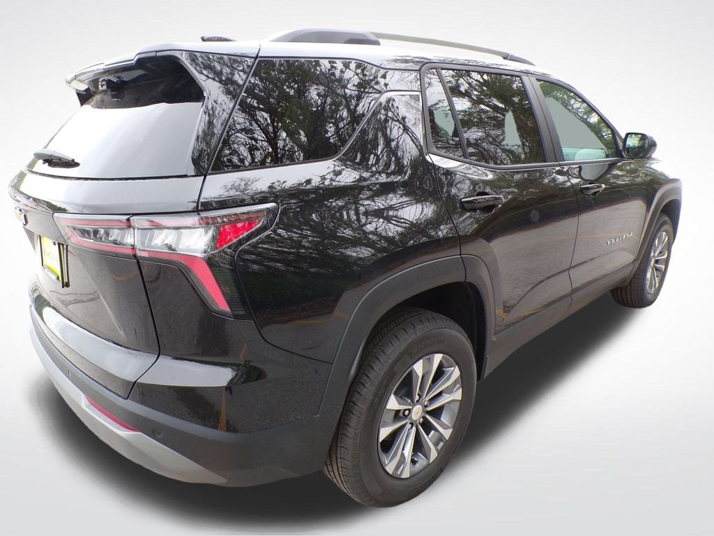 2026 Chevrolet Equinox LT - Photo 8