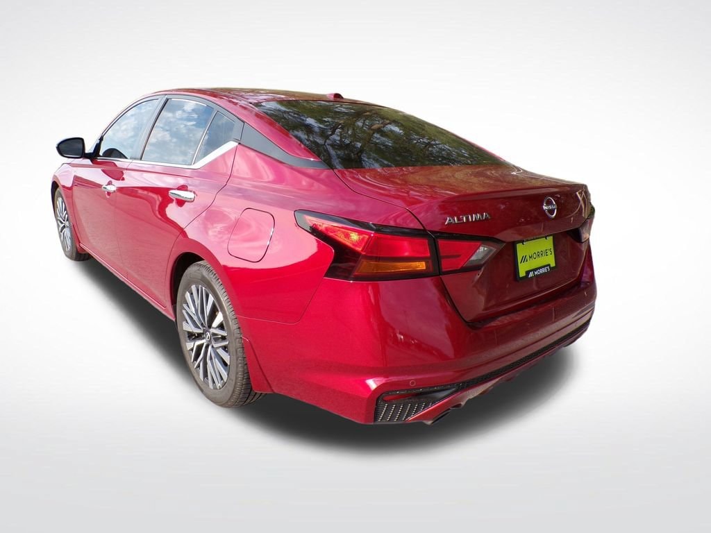 Used 2024 Nissan Altima 2.5 SV