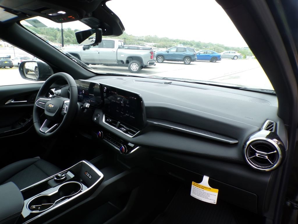 2026 Chevrolet Equinox LT - Photo 15