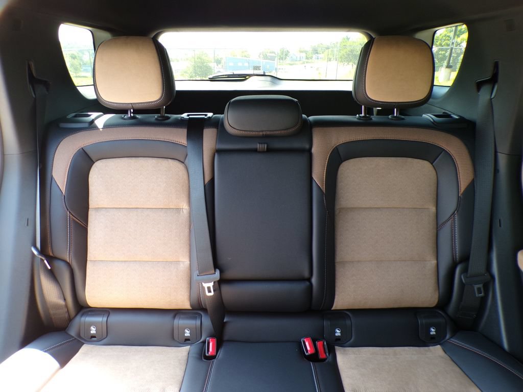 2027 Chevrolet Equinox ACTIV - Photo 20