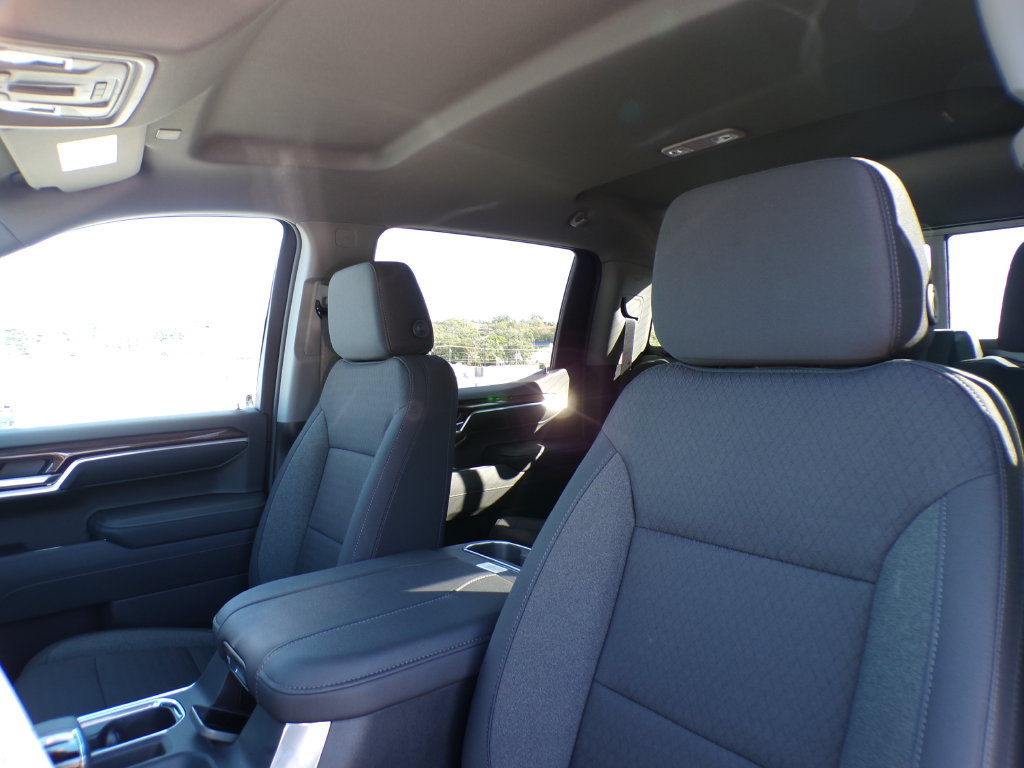 2026 Chevrolet Silverado 1500 LT - Photo 11