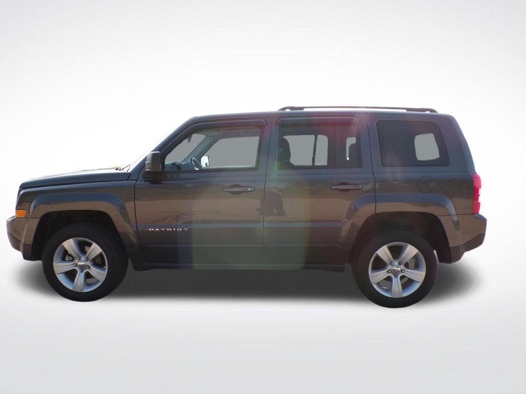 Used 2017 Jeep Patriot Latitude with VIN 1C4NJPFB7HD132925 for sale in Bellevue, NE