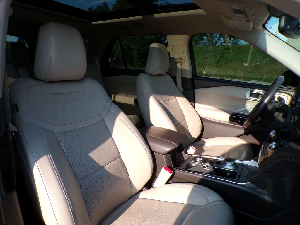 2021 Ford Explorer Platinum - Photo 13